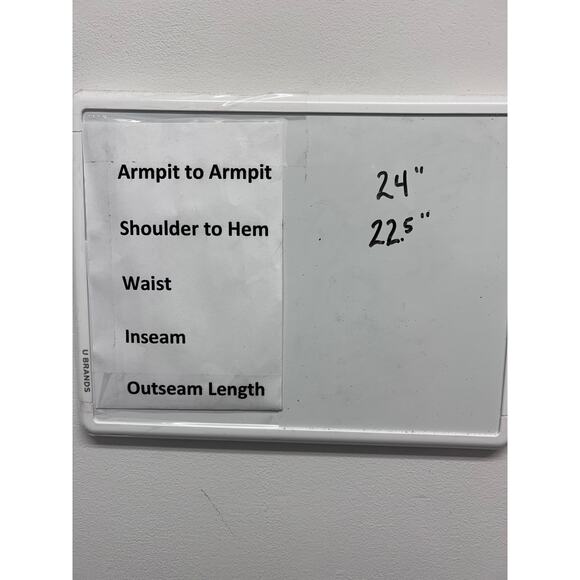 Nickelodeon Women’s All-Over Graphic Relaxed Fit Crop Tee, White, size 2X - Picture 7 of 8